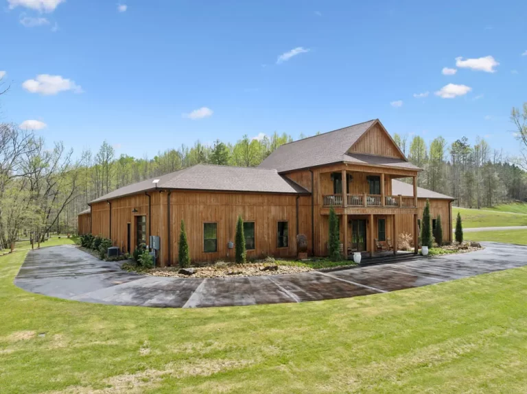 The Lodge at White Oak Falls Tennessee